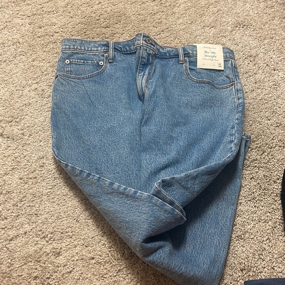 Abercrombie 90’s Straight Jean - Picture 2 of 2
